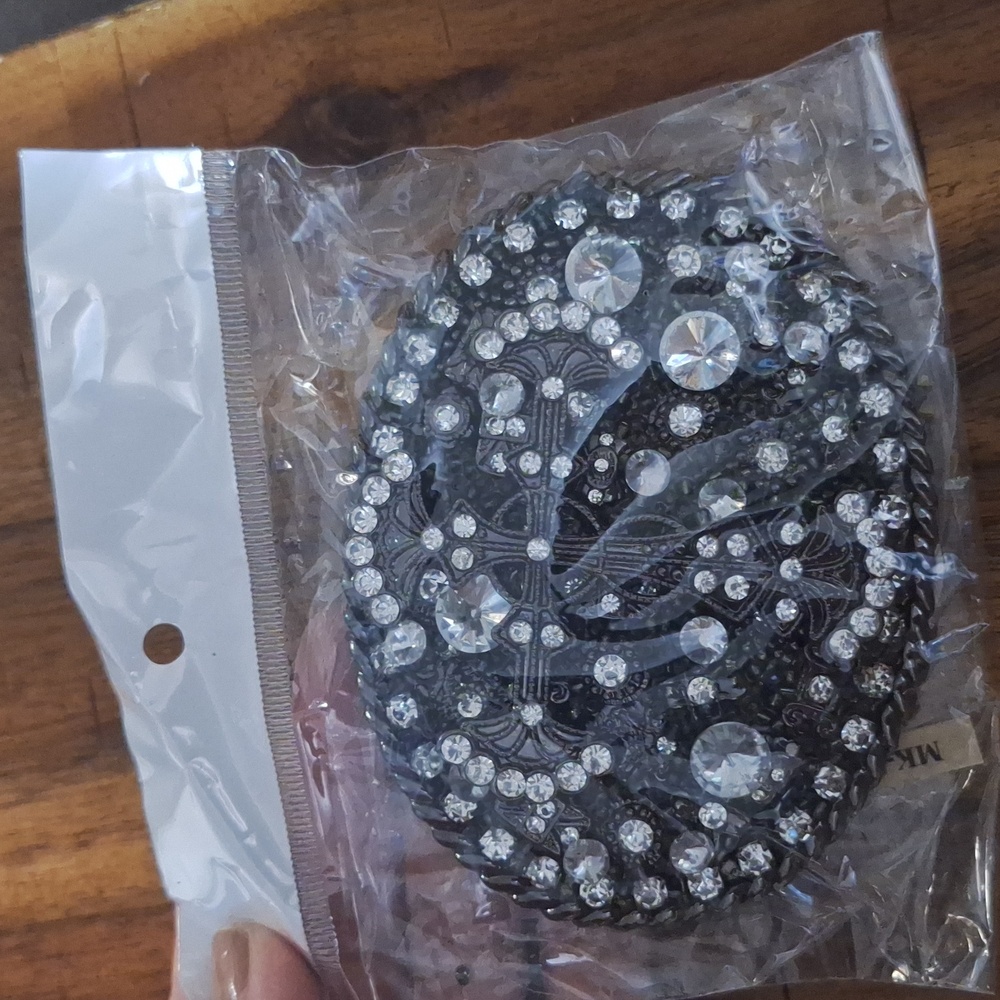 Rhinestone Cross Belt Buckle - Picture 4 of 4